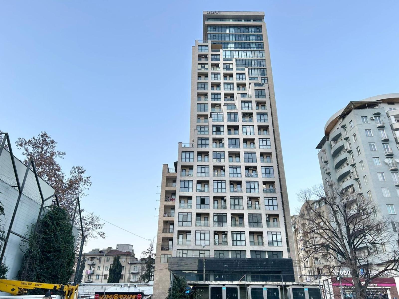 City Center - Next To Holiday Inn -2Br Apartment ティビリシ エクステリア 写真